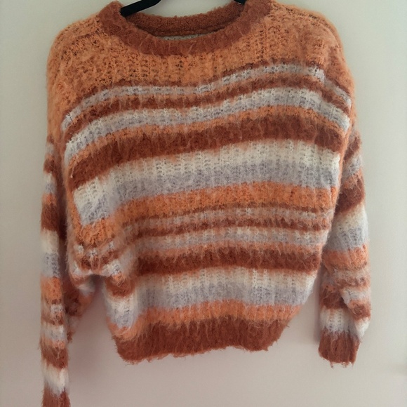 OBEY Super Soft Orange “Mowa” Sweater - Picture 5 of 5